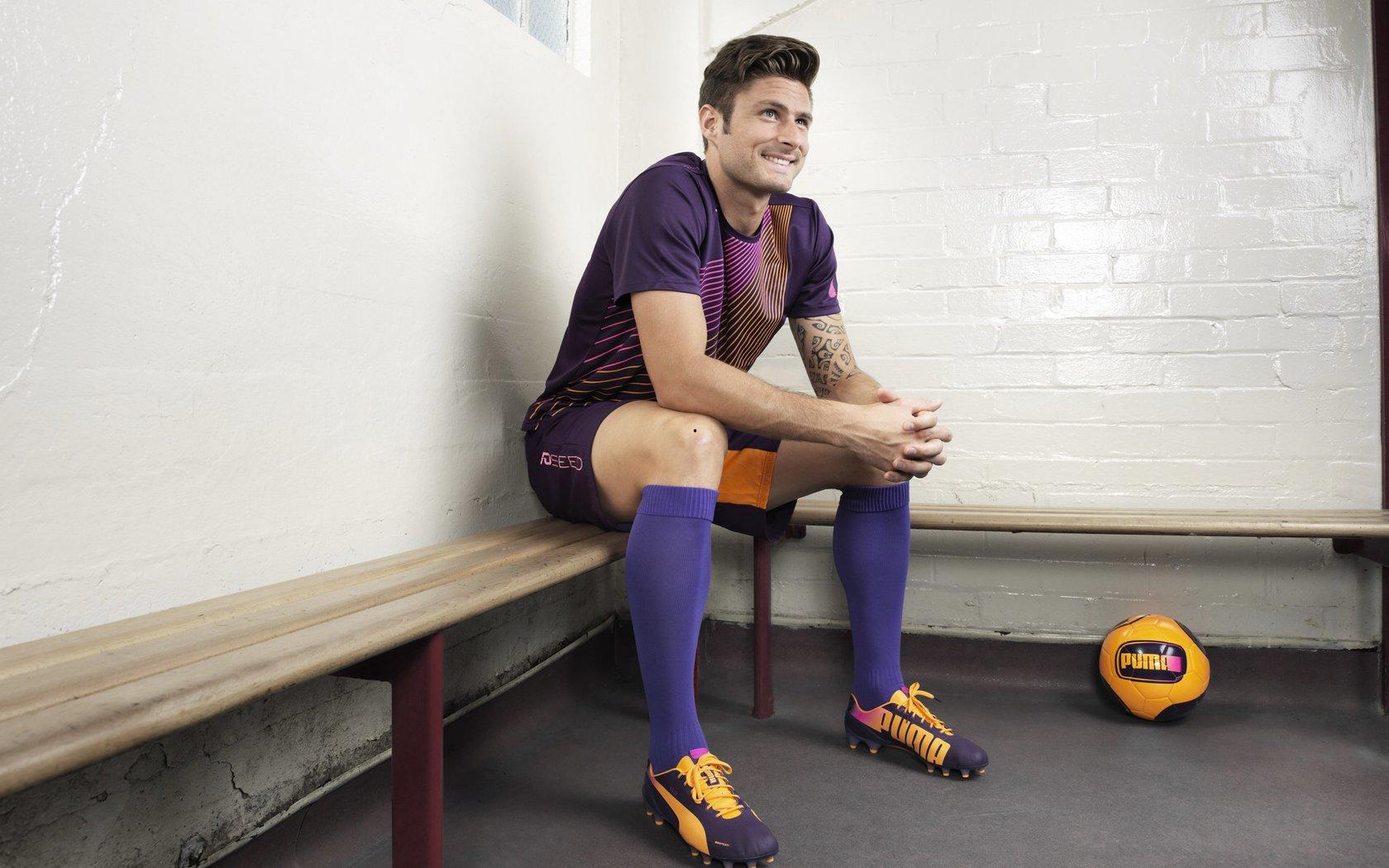 库里大度回应杜兰特言论，谁说没人想穿安德玛！