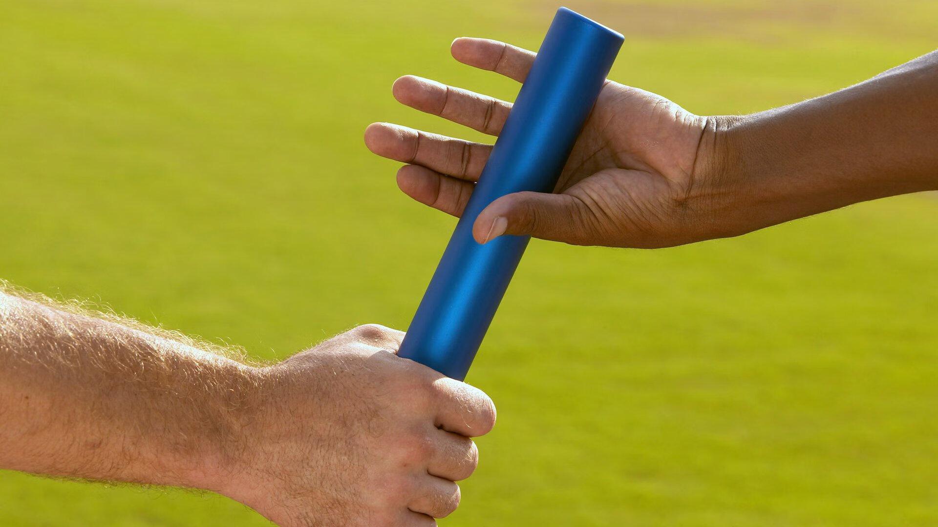 篮球场上的铁血对决，布朗森打满48分钟延续火种，热火也要跟对手拼命了