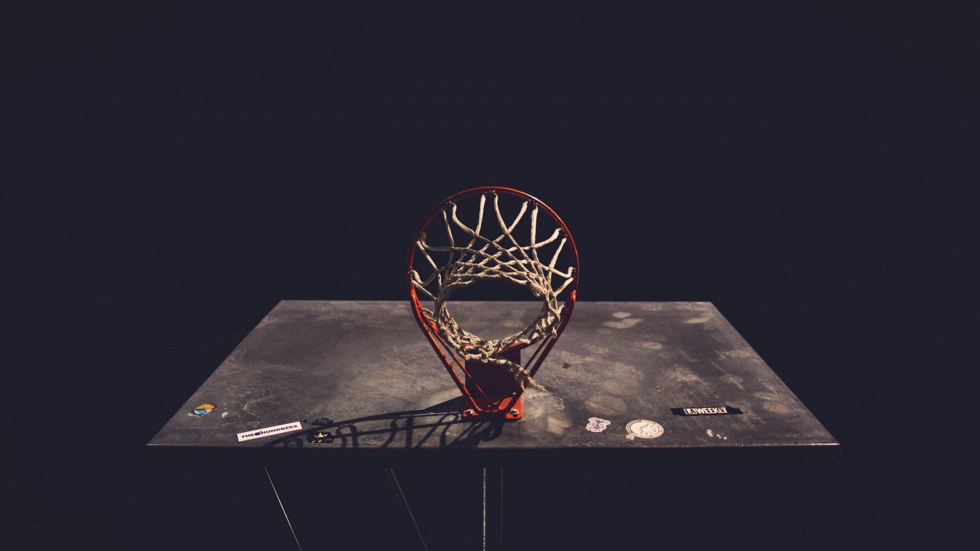 热刺防线领袖罗梅罗闪耀，纽卡稳定性短板再暴露